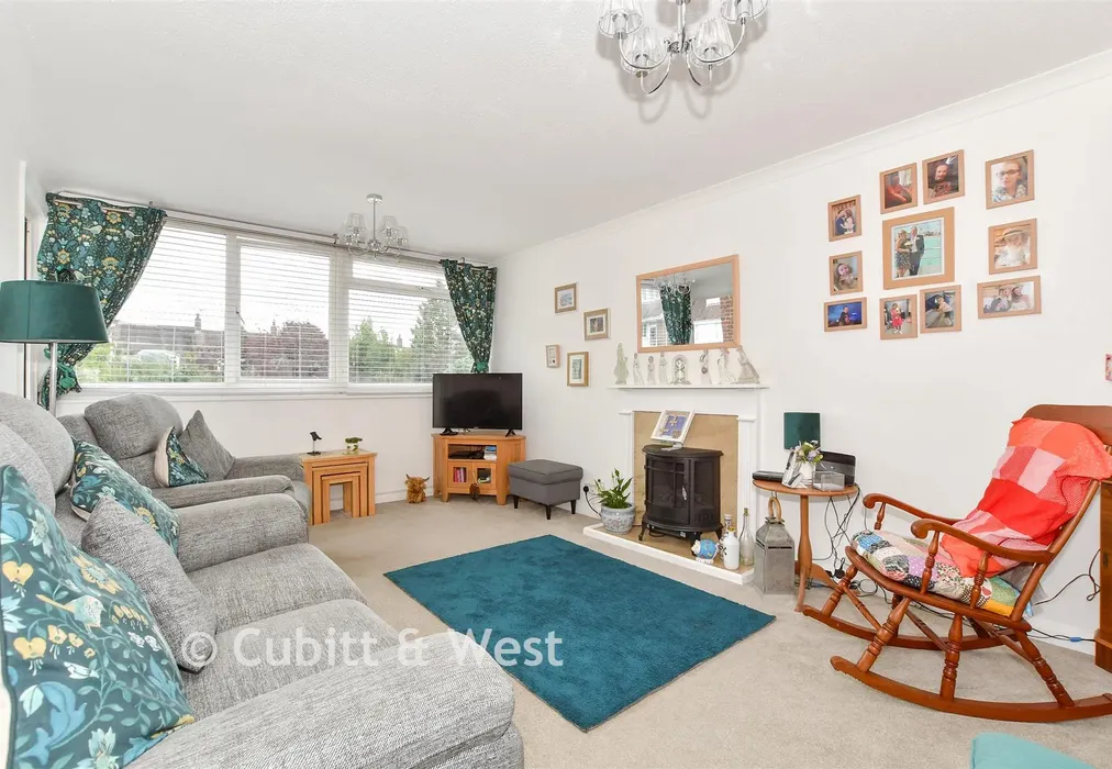 Lounge/Dining Room - Hawthorn Way, Storrington, West Sussex - Wards of Kent
