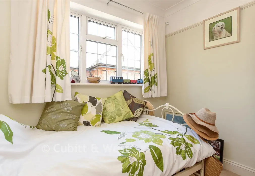 Bedroom 4 - Brighton Road, Salfords, Surrey - Wards of Kent