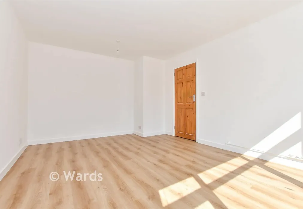 Lounge - Meadow Walk, Whitstable, Kent - Wards of Kent