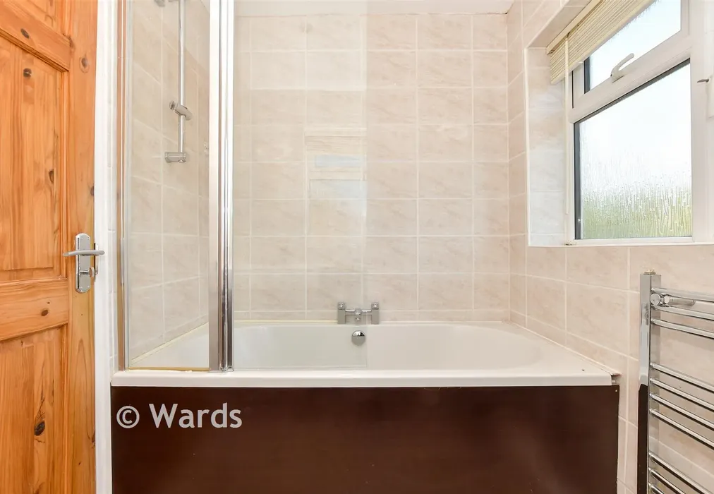Internal Lifestyle Photograph - Meadow Walk, Whitstable, Kent - Wards of Kent