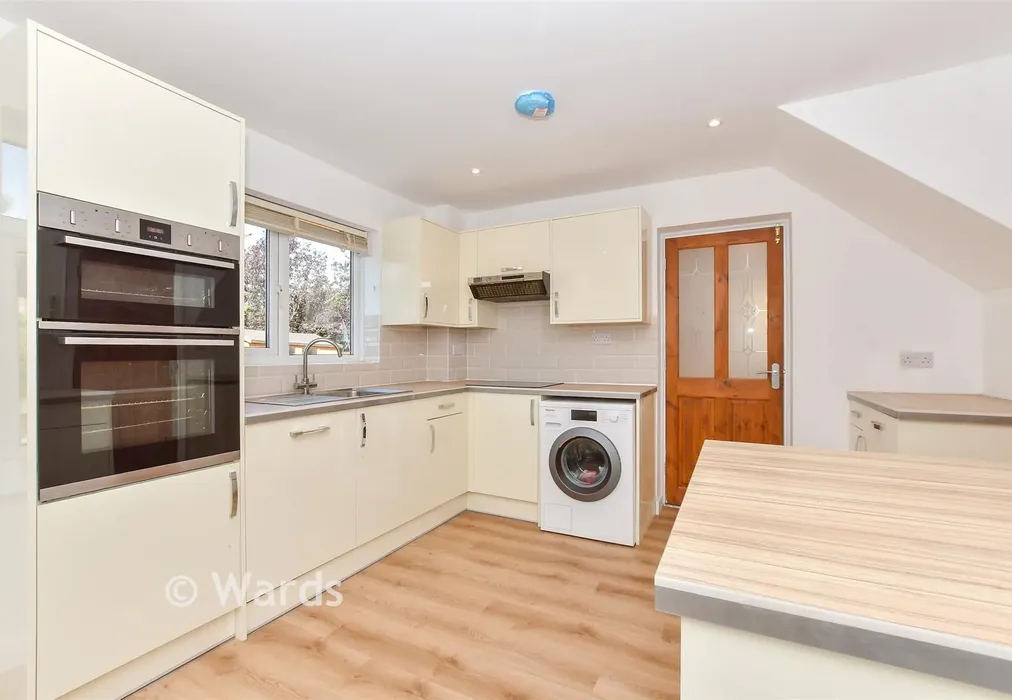 Kitchen/Diner - Meadow Walk, Whitstable, Kent - Wards of Kent