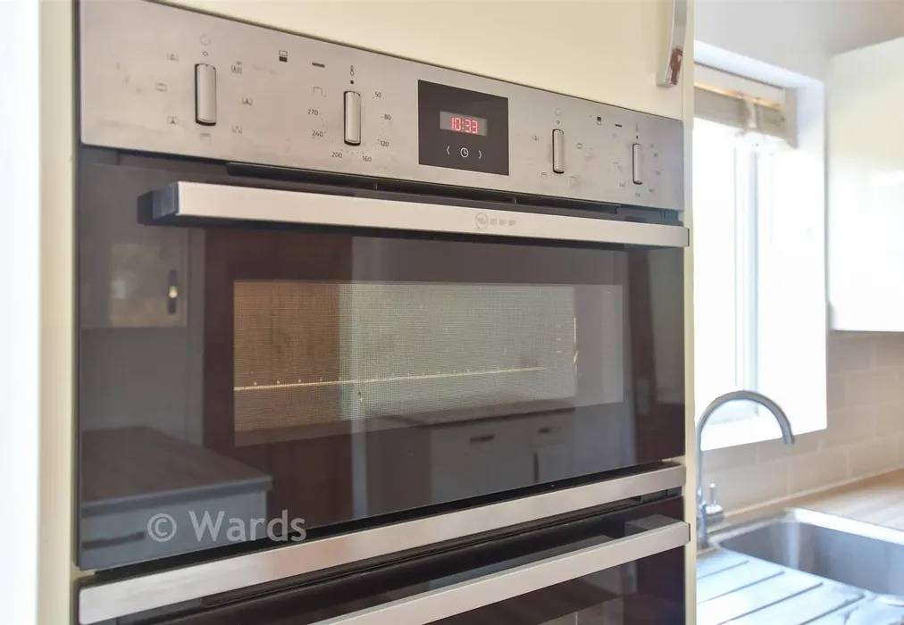 Internal Lifestyle Photograph - Meadow Walk, Whitstable, Kent - Wards of Kent