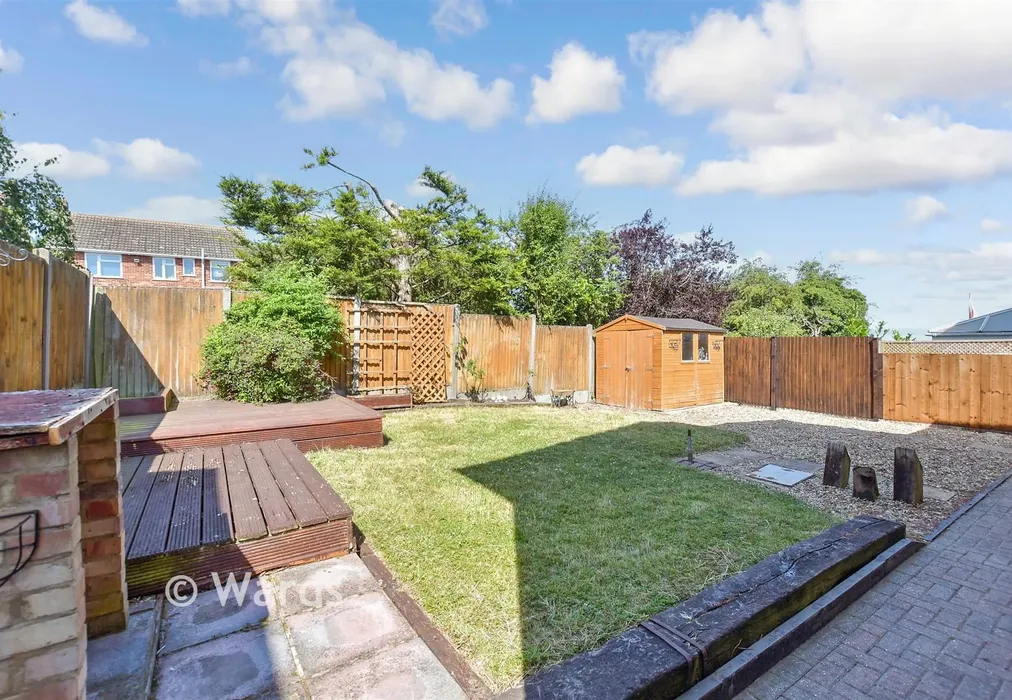 Rear Garden - Meadow Walk, Whitstable, Kent - Wards of Kent