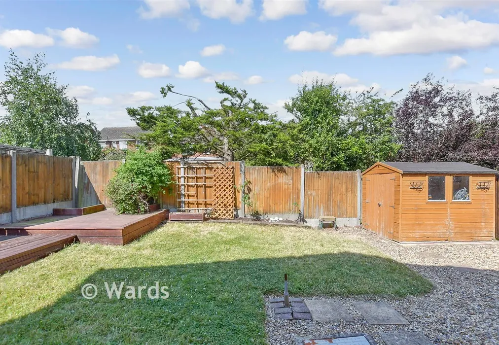 Rear Garden - Meadow Walk, Whitstable, Kent - Wards of Kent