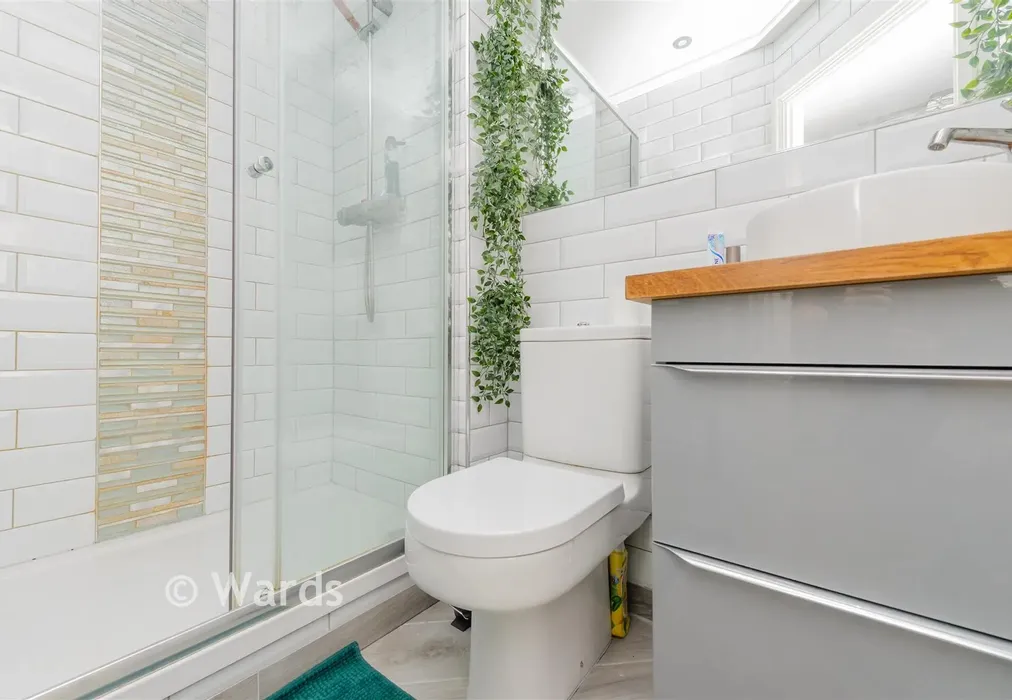 En-Suite Shower Room - Stone House Lane, Dartford, Kent - Wards of Kent