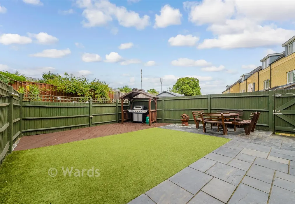 Rear Garden - Stone House Lane, Dartford, Kent - Wards of Kent