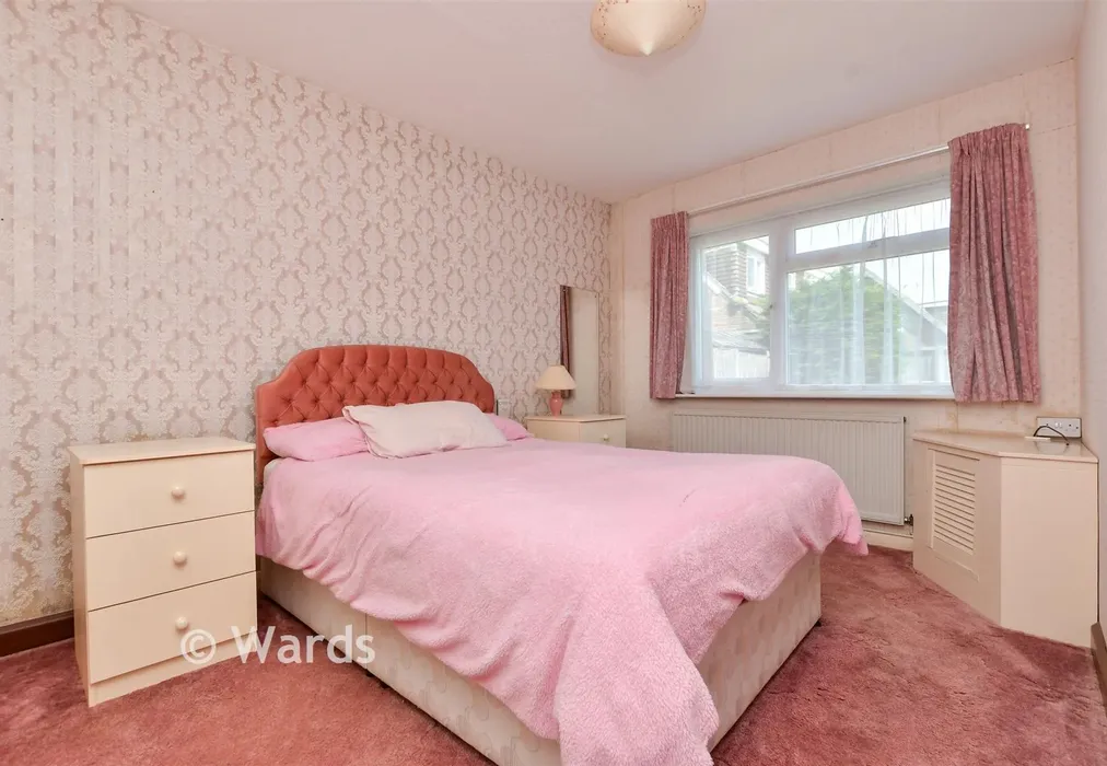 Lounge - Chestnut Drive, Broadstairs, Kent - Wards of Kent