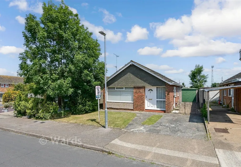 Front...(Web) - Chestnut Drive, Broadstairs, Kent - Wards of Kent