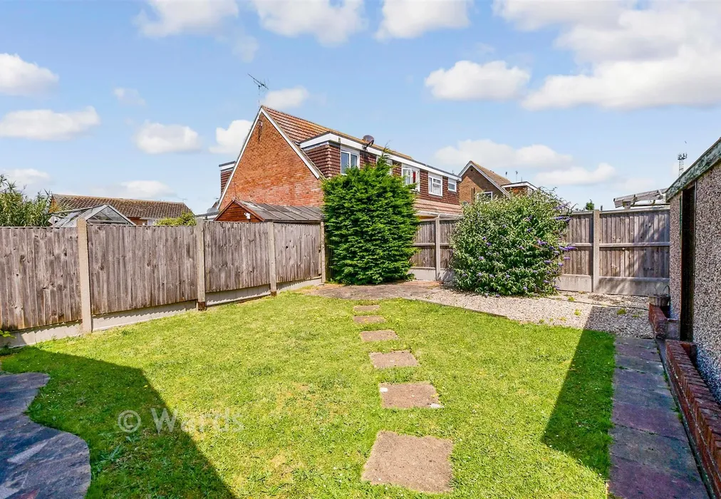 Rear Garden - Chestnut Drive, Broadstairs, Kent - Wards of Kent