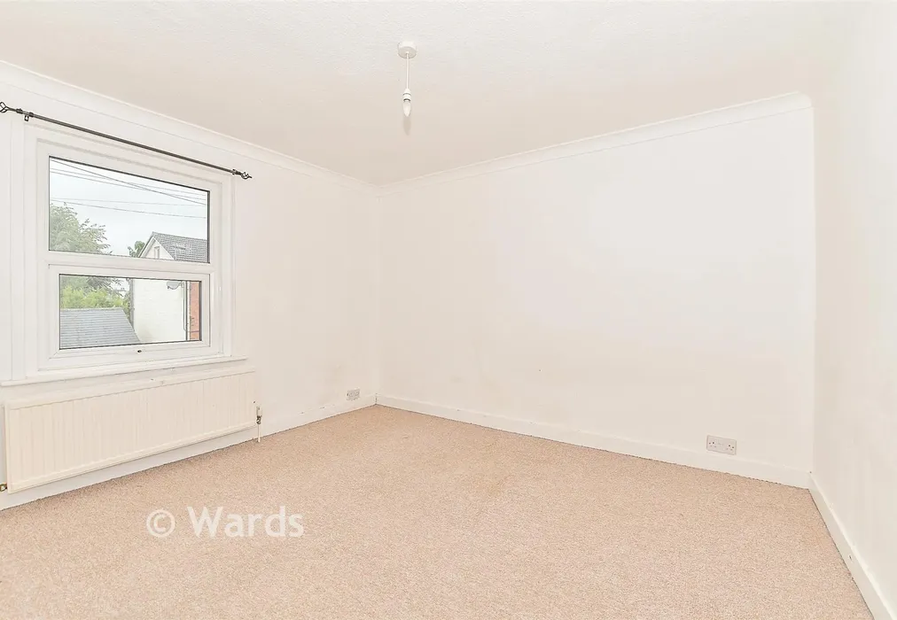 Bedroom 1 - Priory Street, Tonbridge, Kent - Wards of Kent