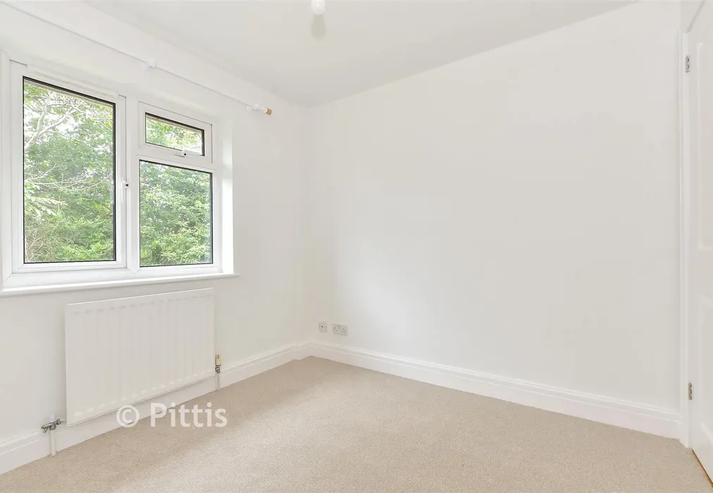 Bedroom 2 - Crossway, Bembridge, Isle of Wight - Wards of Kent