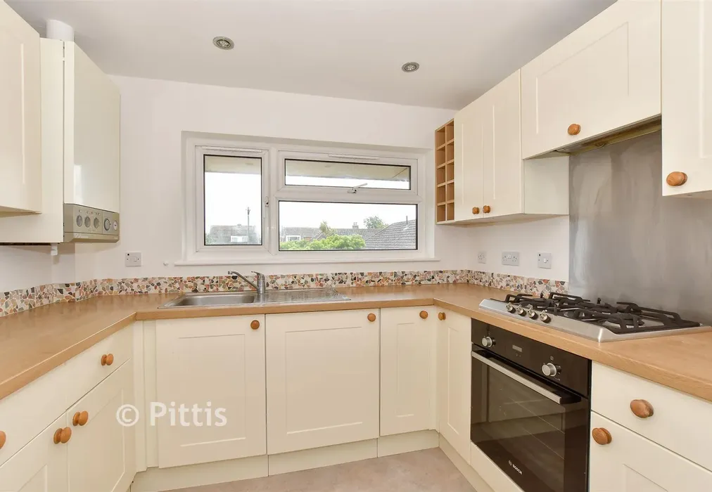 Kitchen - Crossway, Bembridge, Isle of Wight - Wards of Kent