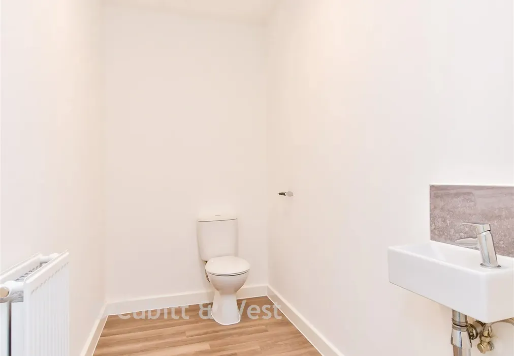 Cloakroom - Beachhead Grove, Worthing, West Sussex - Wards of Kent
