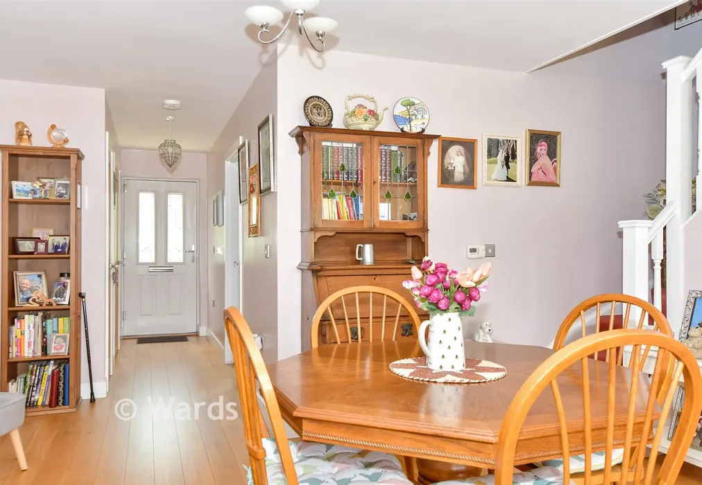 Internal Lifestyle Photograph - Brewers Close, Lydd, Kent - Wards of Kent