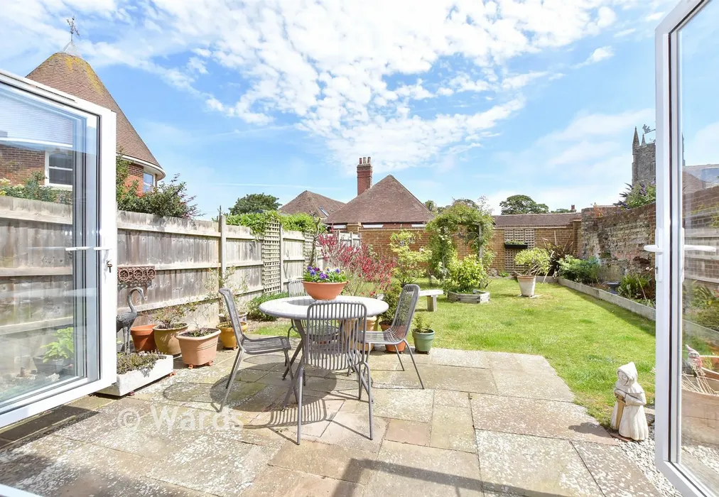 Internal Lifestyle Photograph - Brewers Close, Lydd, Kent - Wards of Kent