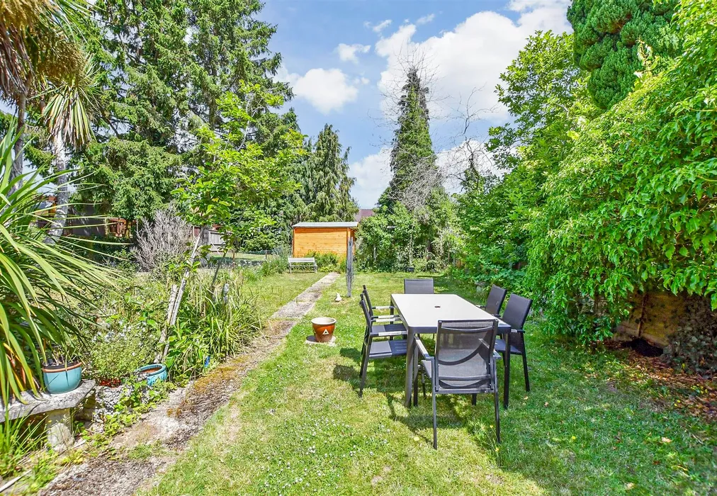 Rear Garden - Plains Avenue, Maidstone, Kent - Wards of Kent