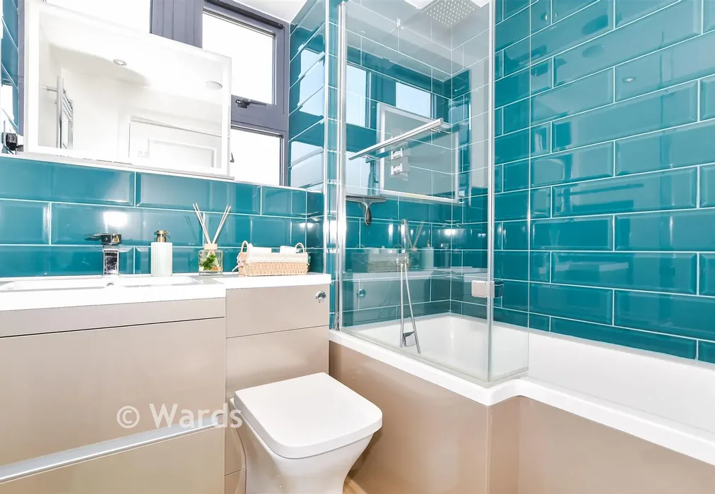 Bathroom - Clifford Way, Maidstone, Kent - Wards of Kent