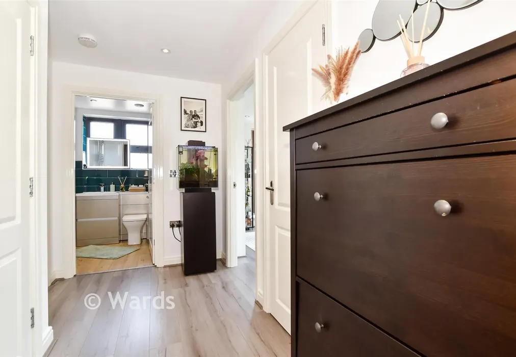 Entrance Hall - Clifford Way, Maidstone, Kent - Wards of Kent