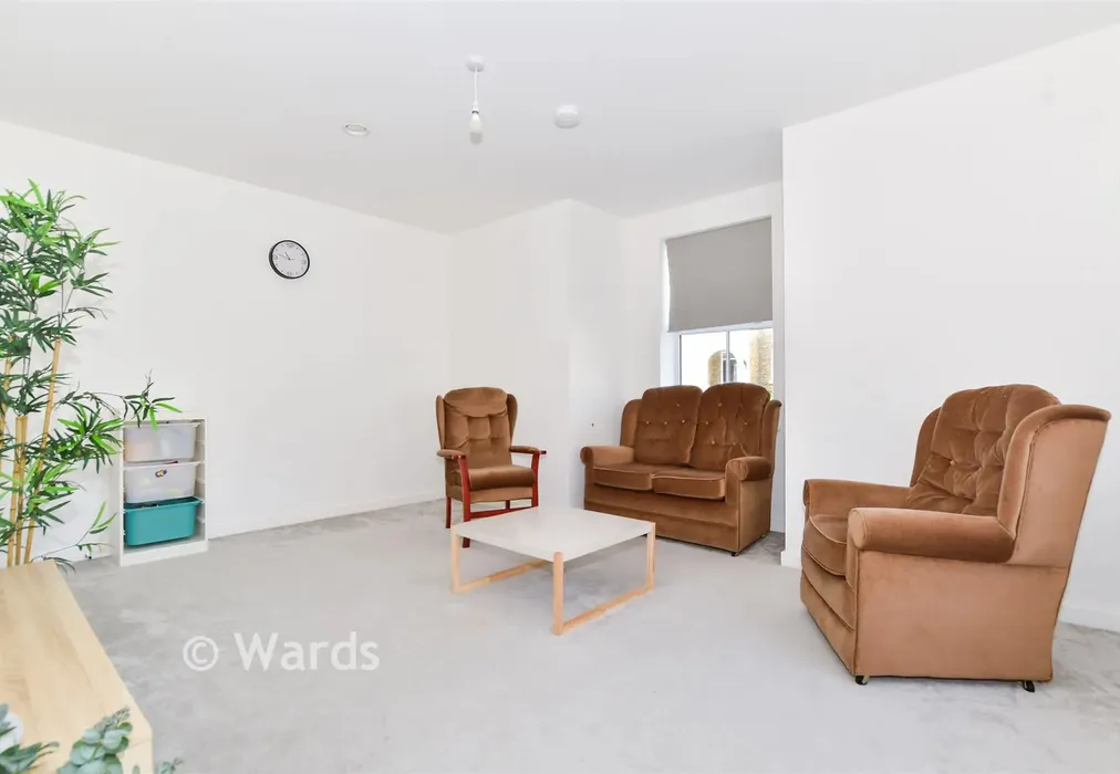 Lounge - Green Horse Grove, Maidstone, Kent - Wards of Kent