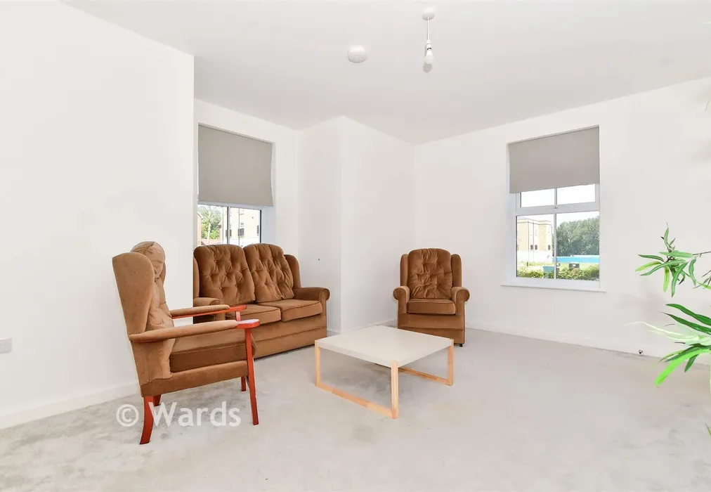 Lounge - Green Horse Grove, Maidstone, Kent - Wards of Kent