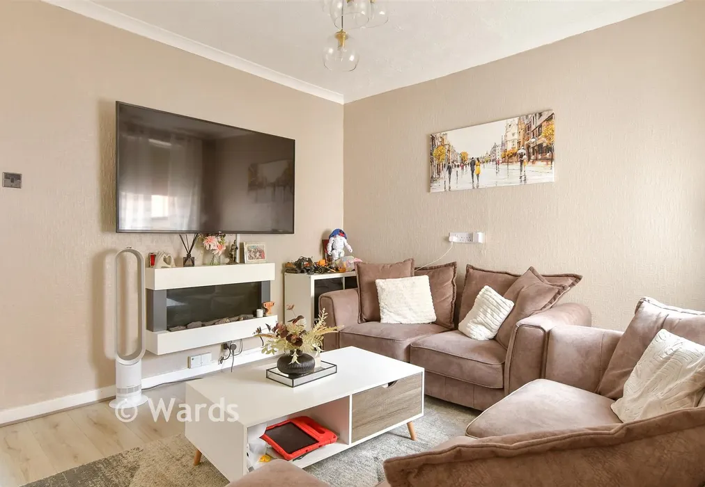Lounge - Cross Street, Strood, Rochester, Kent - Wards of Kent