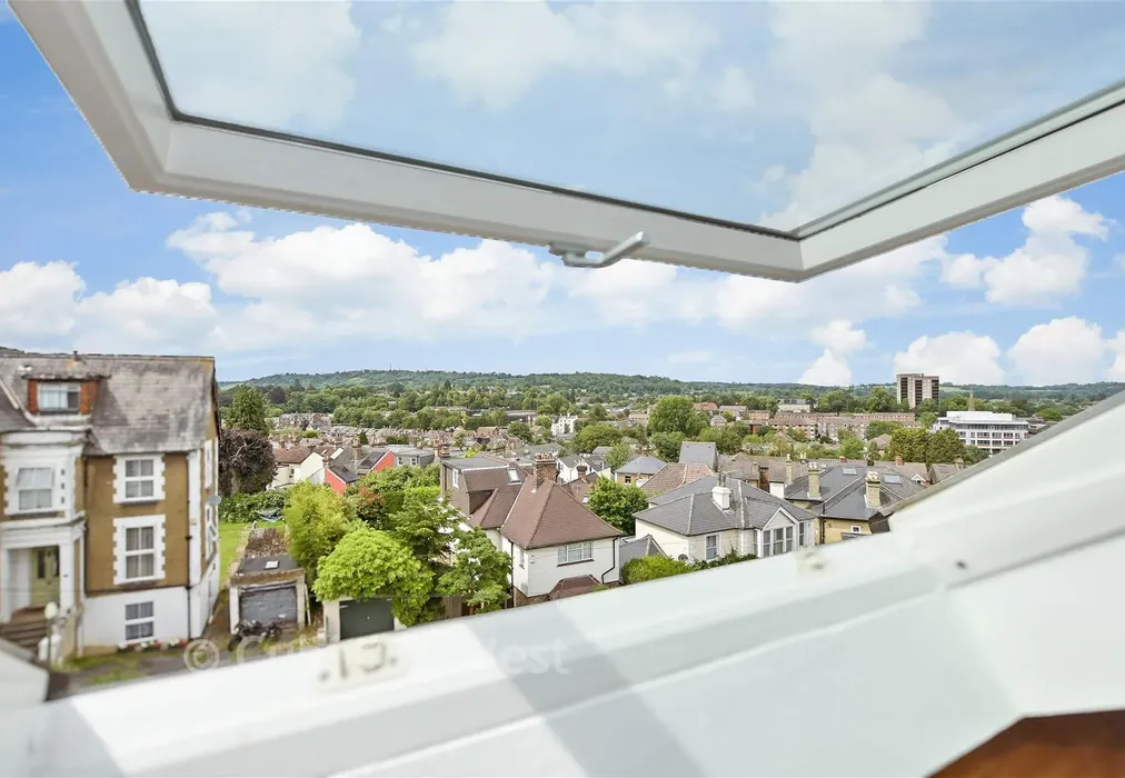Views To Front - Upper Bridge Road, Redhill, Surrey - Wards of Kent