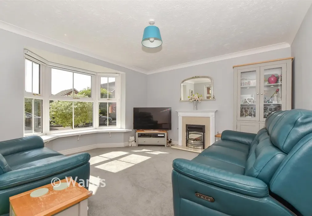 Lounge - Sharps Field, Headcorn, Ashford, Kent - Wards of Kent