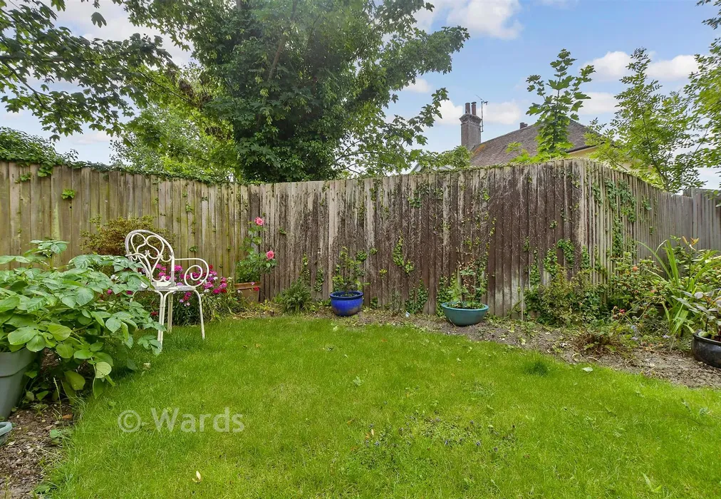 Rear Garden - Bramley Close, Brabourne Lees, Kent - Wards of Kent