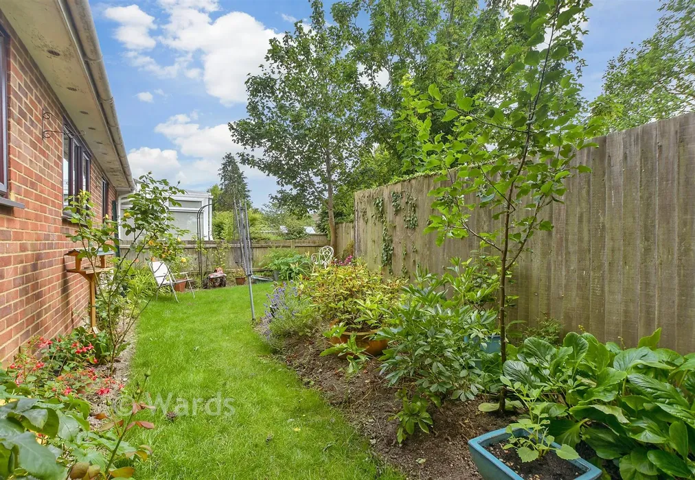 Rear Garden - Bramley Close, Brabourne Lees, Kent - Wards of Kent