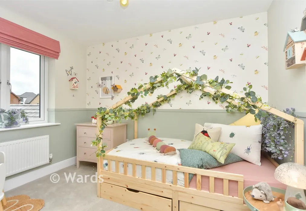 Bedroom 4 - Bulldog Close, Faversham Lakes, Faversham, Kent - Wards of Kent