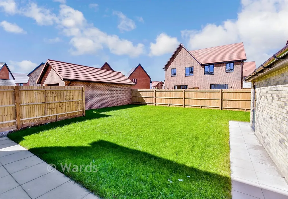 Garden - Bulldog Close, Faversham Lakes, Faversham, Kent - Wards of Kent