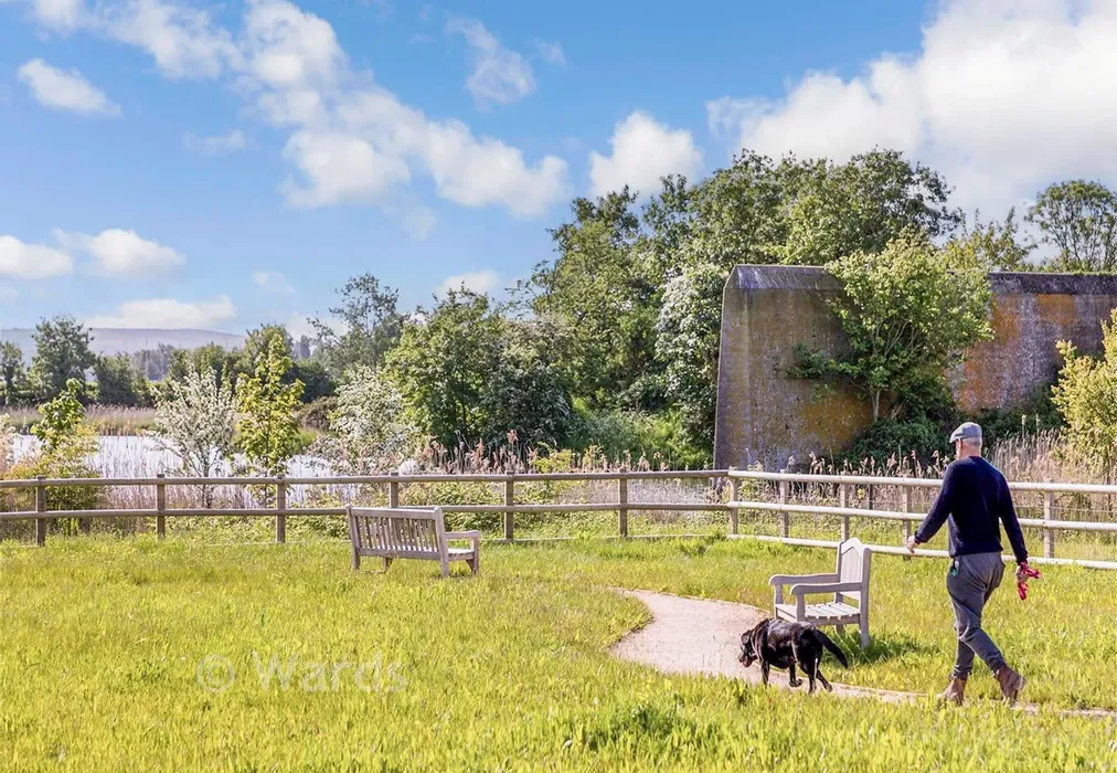 External Lifestyle - Bulldog Close, Faversham Lakes, Faversham, Kent - Wards of Kent