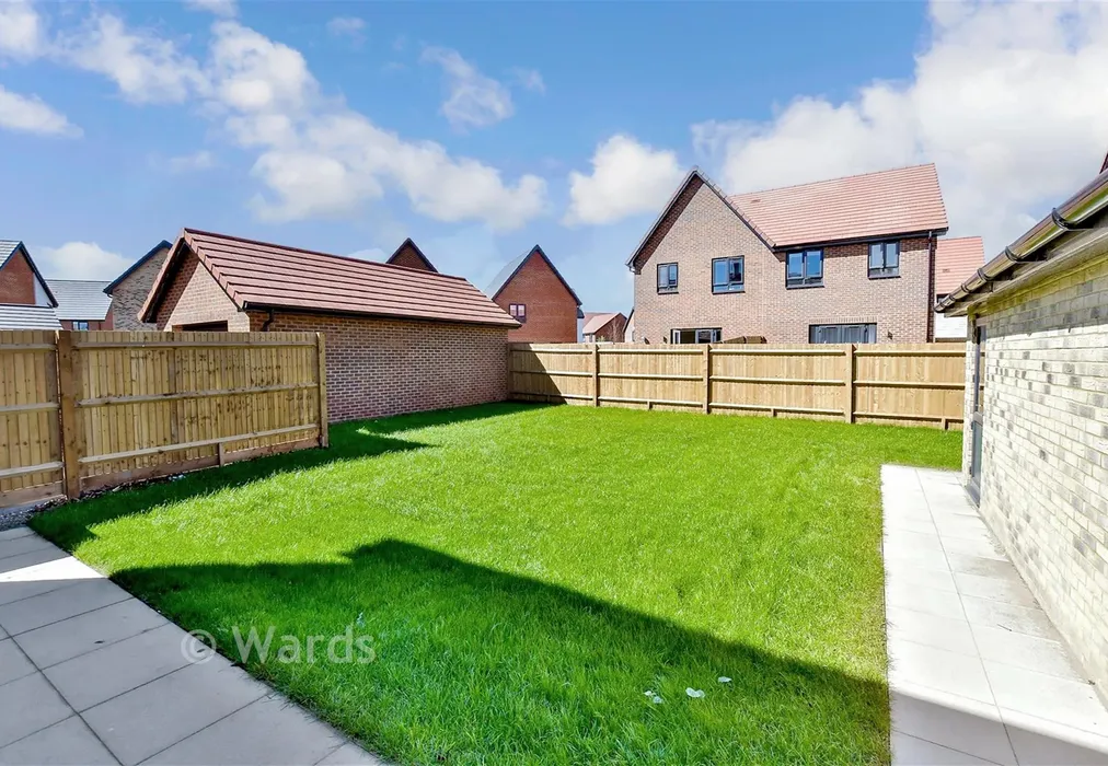 Garden - Dogwood Close, Faversham Lakes, Faversham, Kent - Wards of Kent
