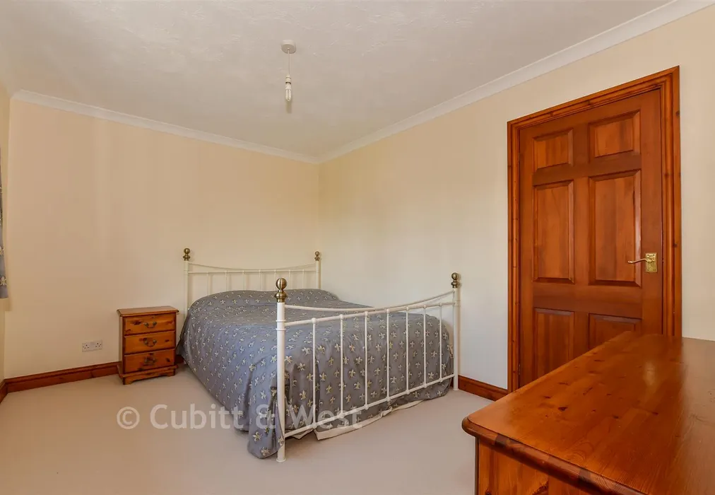 Bedroom 4 - Chapel Lane, Forest Row, East Sussex - Wards of Kent