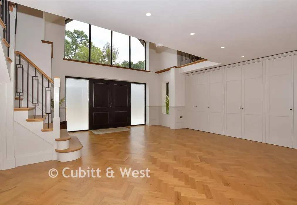 Entrance Hall - Broadford Bridge Road, West Chiltington, Pulborough, West Sussex - Wards of Kent