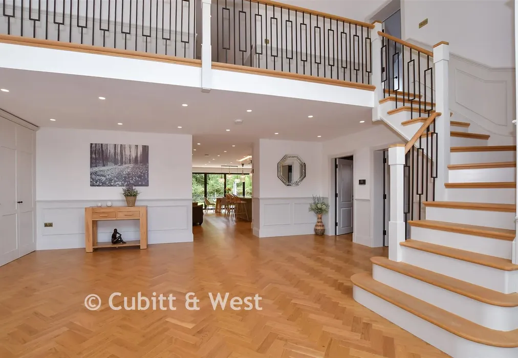 Entrance Hall - Broadford Bridge Road, West Chiltington, Pulborough, West Sussex - Wards of Kent