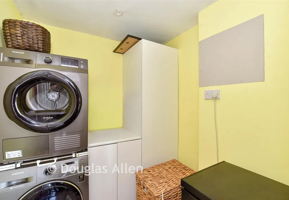 Utility Room - Devonshire Road, Basildon, Essex - Wards of Kent