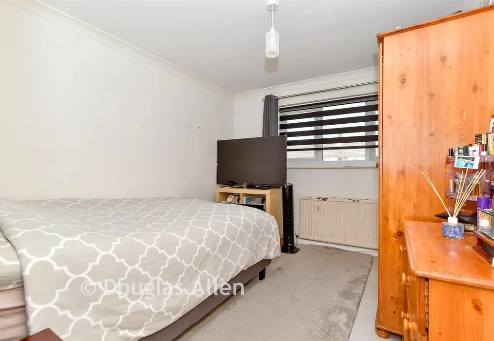Bedroom 2 - Devonshire Road, Basildon, Essex - Wards of Kent