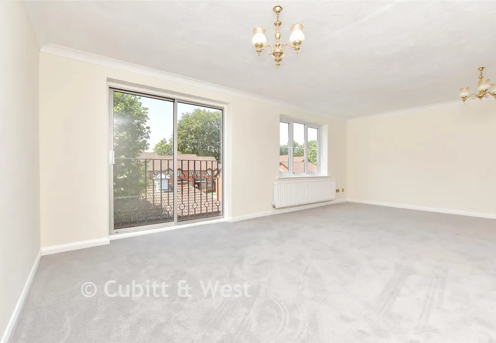 Lounge/Diner - Basing Road, Banstead, Surrey - Wards of Kent