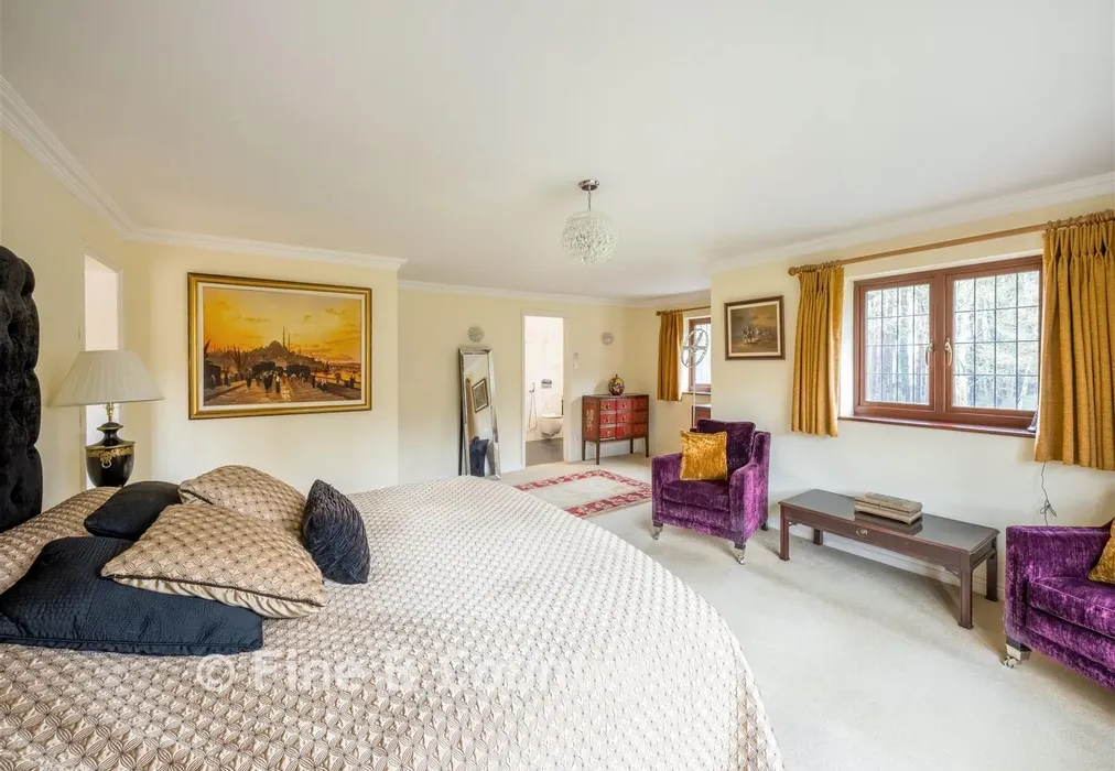 Bedroom 1 - Brightling Road, Robertsbridge, East Sussex - Wards of Kent