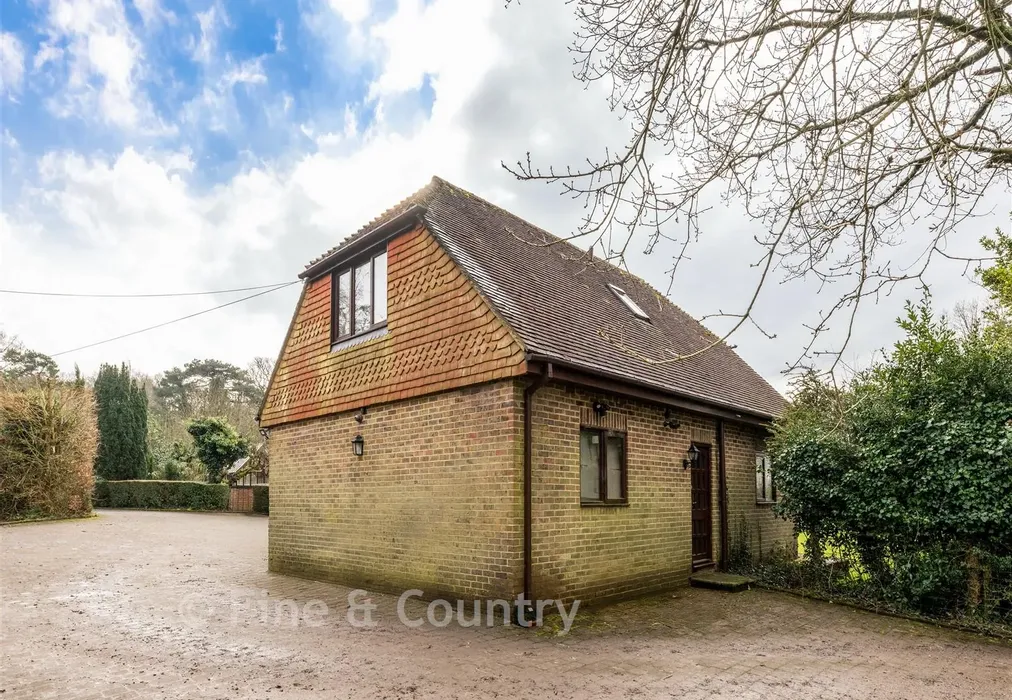 Annex - Brightling Road, Robertsbridge, East Sussex - Wards of Kent
