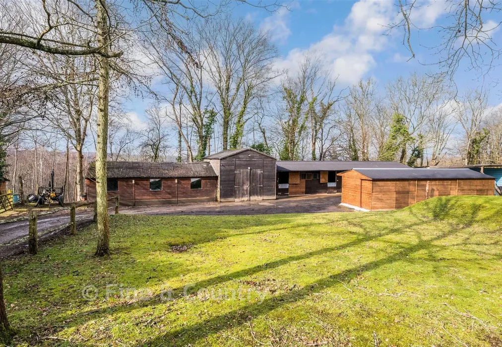 Stables/Barn - Brightling Road, Robertsbridge, East Sussex - Wards of Kent