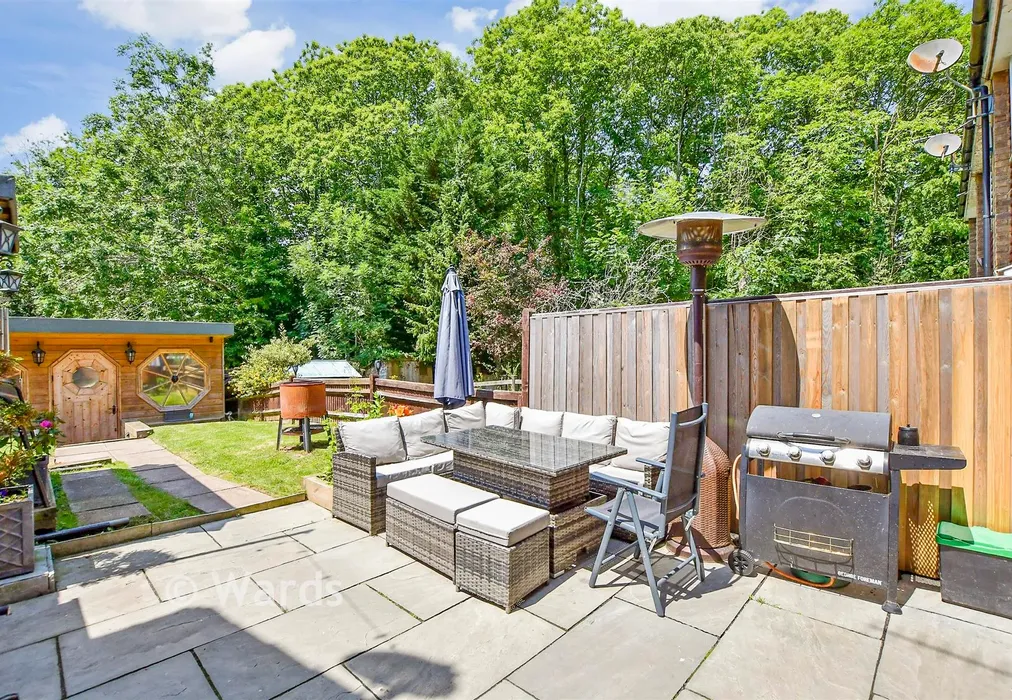 Rear Garden - Highview, Meopham, Kent - Wards of Kent