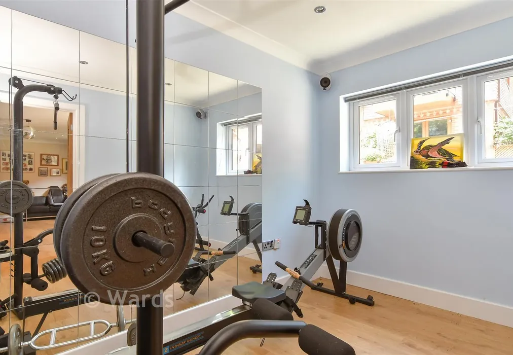 Gym - Ridge Lane, Meopham, Gravesend, Kent - Wards of Kent