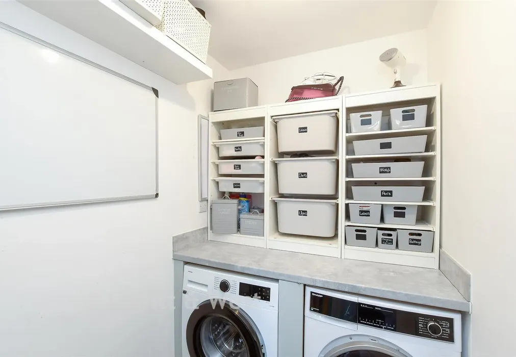Utility Room - Maynard Drive, Horley, Surrey - Wards of Kent