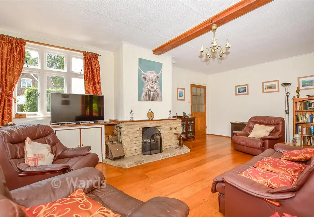 Lounge - Church Street, Loose, Maidstone, Kent - Wards of Kent