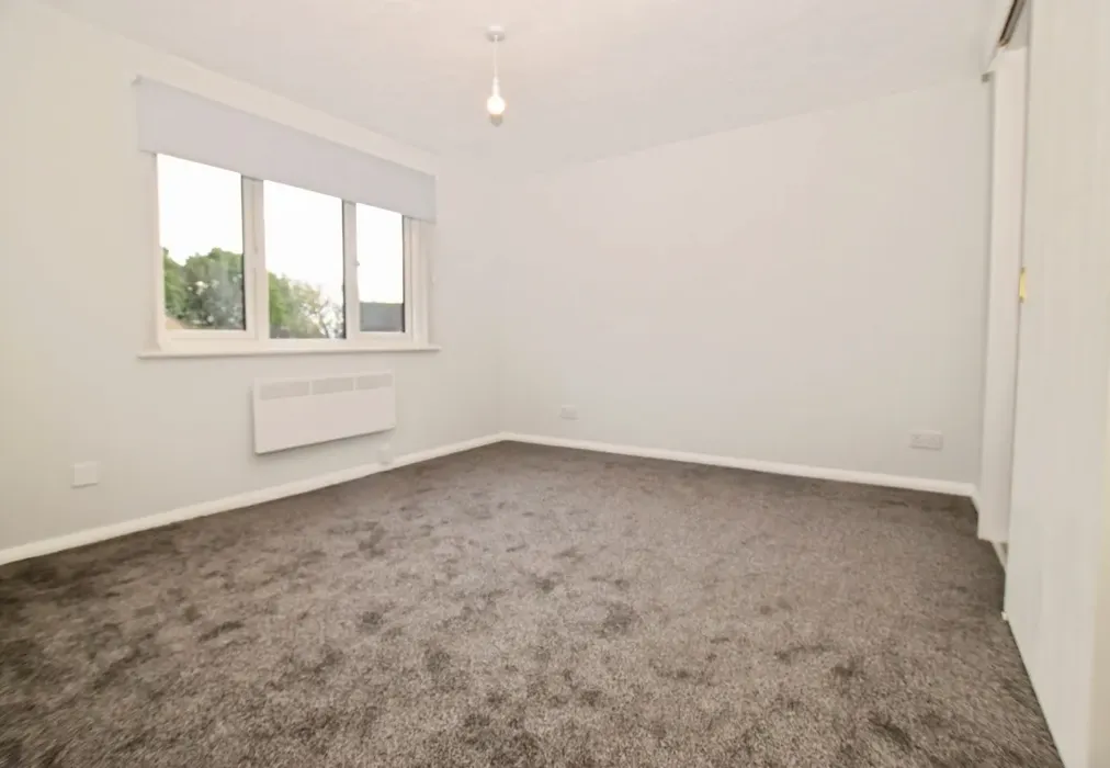 living room - Camelot Close Southwater RH13 - Wards of Kent