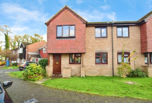 Camelot Close Southwater RH13 - Wards of Kent