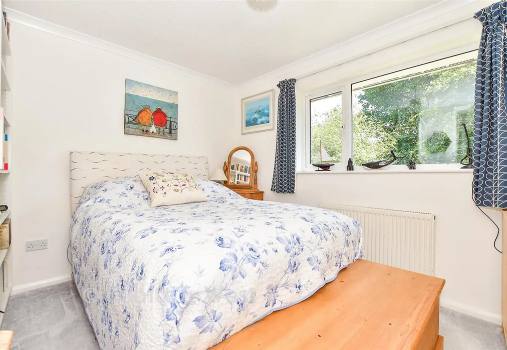 Bedroom 4 - Fermor Way, Crowborough, East Sussex - Wards of Kent