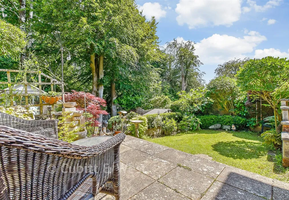 Patio / Decking - Fermor Way, Crowborough, East Sussex - Wards of Kent